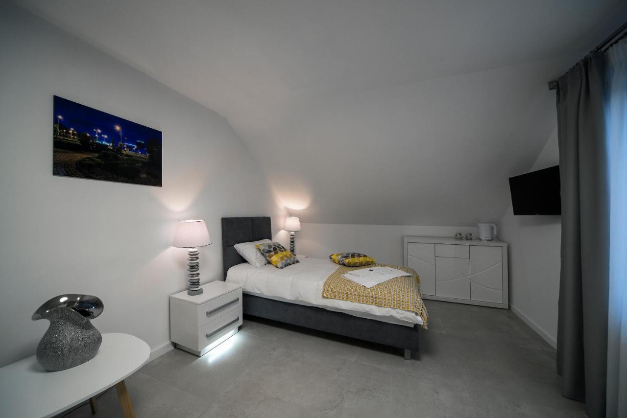 Kp Claudia Appartement Wieliczka Buitenkant foto